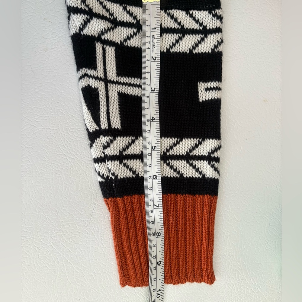No. 17 Cardigan Skull Pattern Forearm Sleeve Single Buckle Closure Boxy Oversize - Picture 12 of 14